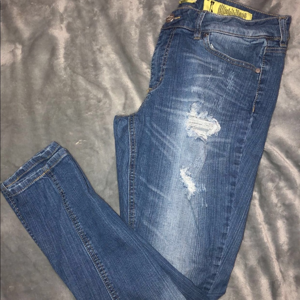 Skinny blue jeans
